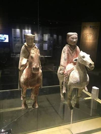 “留住色彩——陶质彩绘文物保护成果展”在秦始皇陵博物院举办