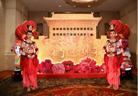 古城“捧出”文旅盛宴 民俗“点亮”东方之珠 “西安·最中国”文化旅游活动周在港举办