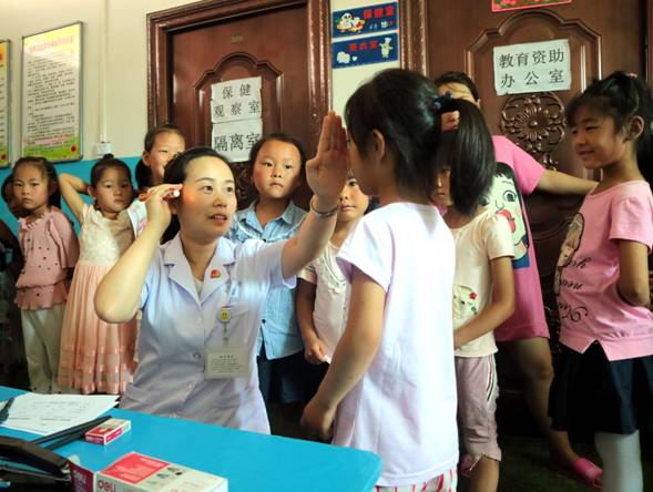 把我们的爱带给更多的儿童——儿童眼病筛查公益项目走进渭南市贫困县幼儿园