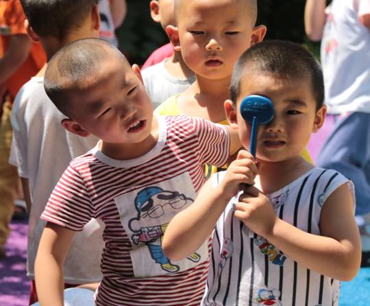 把我们的爱带给更多的儿童——儿童眼病筛查公益项目走进渭南市贫困县幼儿园