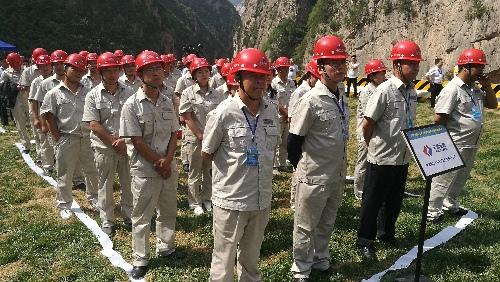 陕西省泾河东庄水利枢纽工程全面开工建设 胡和平宣布开工