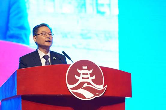 人才引领 追赶超越 陕西省第三届“丝绸之路青年学者论坛”在西安开幕
